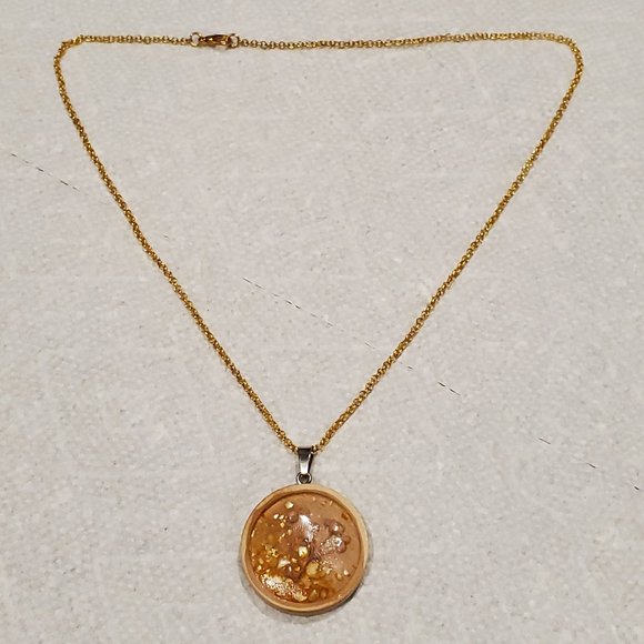 Dried Flower Boho Necklace Resin Disk Pendant Handmade New 18 inch chain NWOT - Picture 5 of 11